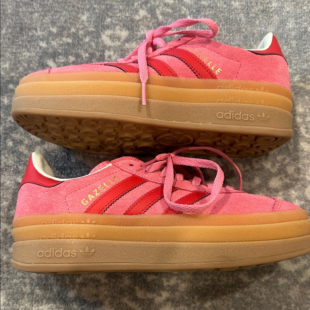 adidas kids Pink gazelle Suede Sneakers with Red Stripes and Gum Sole size 4 - Picture 6 of 10